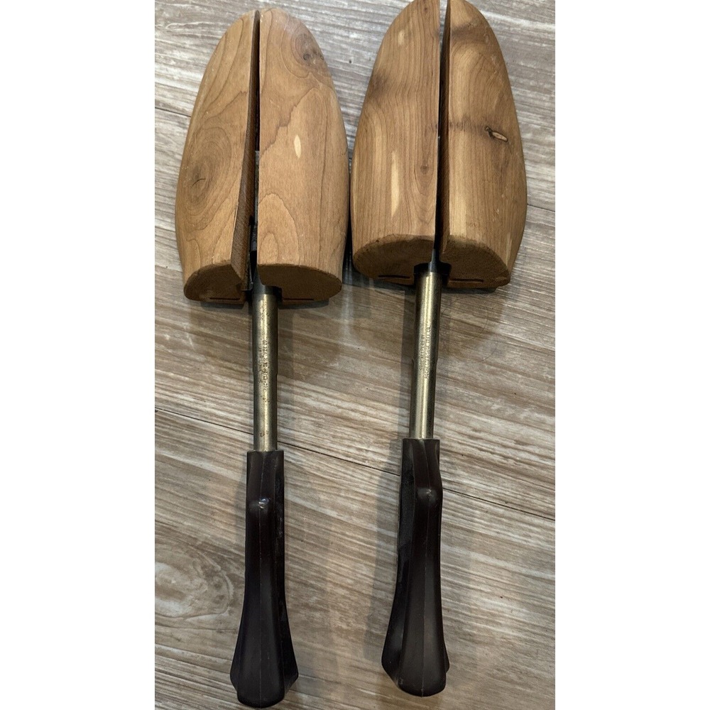 Vtg‎ Rochester Shoe Tree Form Keeper Split Toe Stretcher Cedar Size 5 Adjustable